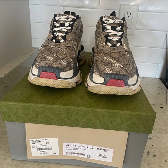 Gucci x Balenciaga the Hacker Project Triple S sneaker Beige - Picture 3 of 8